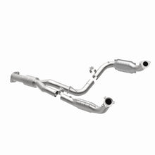 Load image into Gallery viewer, MagnaFlow Direct Fit Catalytic Converter 11-13 Chev Silverado 2500 HD/3500 HD 6.0L