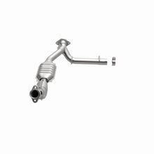 Load image into Gallery viewer, MagnaFlow Direct Fit Catalytic Converter 03 Lincoln Navigator 5.4L