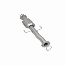 Load image into Gallery viewer, MagnaFlow Direct Fit Catalytic Converter 02-04 Toyota Tacoma 2.7L Rear