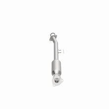 Load image into Gallery viewer, MagnaFlow Direct Fit Catalytic Converter OEM 2001-2004 Toyota Sequoia Underbody