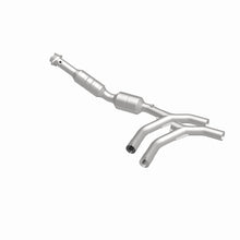 Load image into Gallery viewer, MagnaFlow Direct Fit Catalytic Converter 05-07 Ford E150 4.6L Passenger Side