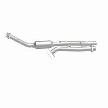 Load image into Gallery viewer, MagnaFlow Direct Fit Catalytic Converter 1997-2000 Ford Explorer 4.0