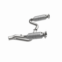 Load image into Gallery viewer, MagnaFlow Direct Fit Catalytic Converter RAIDER- 2006 8 4.7L OEM