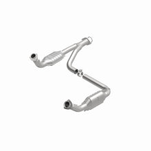 Load image into Gallery viewer, MagnaFlow DF Cat Conv 07-09 Chevrolet/GMC Silverado/Sierra 2500 HD 6.0L Y-Pipe Assy excludes Classic