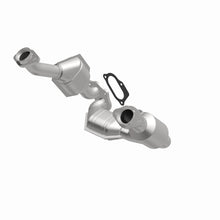 Load image into Gallery viewer, MagnaFlow Direct Fit Catalytic Converter 03-04 Ranger 3.0L OEM