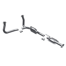 Load image into Gallery viewer, MagnaFlow Direct Fit Catalytic Converter 96-97 Ford Aerostar 4.0L