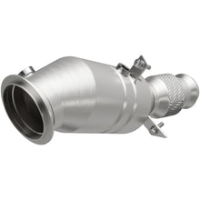 Load image into Gallery viewer, MagnaFlow Direct Fit Catalytic Converter 2016 BMW 428i 2.0L Underbody