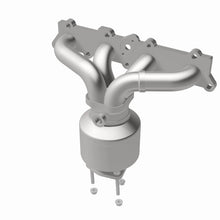 Load image into Gallery viewer, MagnaFlow Direct Fit Catalytic Converter 01-02 Saturn SC/SL/SW 1.9L