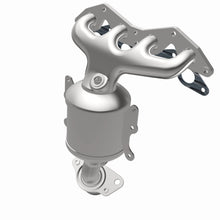 Load image into Gallery viewer, MagnaFlow Direct Fit Catalytic Converter Honda 00-05 Civic 1.7L