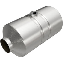 Load image into Gallery viewer, MagnaFlow Universal Catalytic Converter 2.00in. Mid-Bed O2 CA