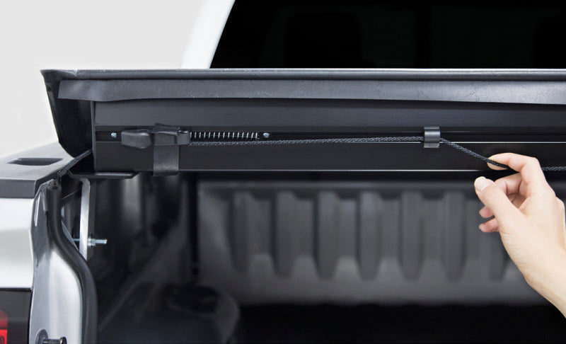 Access Lorado 07-19 Tundra 6ft 6in Bed (w/o Deck Rail) Roll-Up Cover AJ-USA, Inc