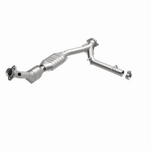 Load image into Gallery viewer, MagnaFlow Direct Fit Catalytic Converter 03 Lincoln Navigator 5.4L