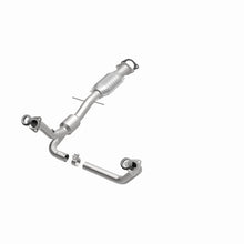 Load image into Gallery viewer, MagnaFlow Direct Fit Catalytic Converter Chevy S-10 00-02 OEM