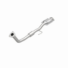 Load image into Gallery viewer, MagnaFlow Direct Fit Catalytic Converter 1996 Toyota Camry 2.2L