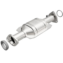 Load image into Gallery viewer, MagnaFlow Direct Fit Catalytic Converter 95 Honda Odyssey 2.2L