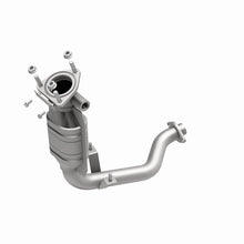 Load image into Gallery viewer, MagnaFlow Direct Fit Catalytic Converter 01-04 Ford Escape