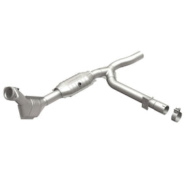 MagnaFlow Direct Fit Catalytic Converter 99-00 Ford F-150 4.6L