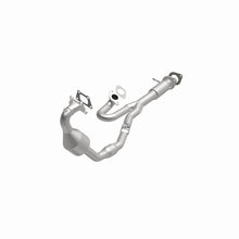 Load image into Gallery viewer, MagnaFlow Direct Fit Catalytic Converter 2010-2011 SRX 3 L Underbody