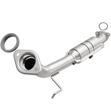 Load image into Gallery viewer, MagnaFlow Direct Fit Catalytic Converter 02-05 Honda Civic SI 2.0L