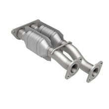 Load image into Gallery viewer, MagnaFlow Direct Fit Catalytic Converter Explorer-Mountaineer 96-98