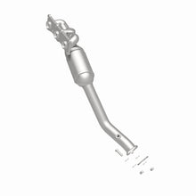 Load image into Gallery viewer, MagnaFlow Direct Fit Catalytic Converter BMW 3 06-09 Front OEM