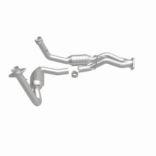 Load image into Gallery viewer, MagnaFlow Direct Fit Catalytic Converter 07-08 Jeep G/C OEM