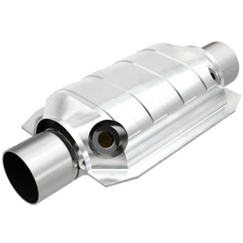 MagnaFlow Universal Catalytic Converter 2.5 W/Dual O2 Boss