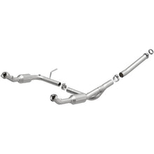 Load image into Gallery viewer, MagnaFlow Direct Fit Catalytic Converter OEM 2004-2005 Ford Explorer/Mercury Mountaineer Underbody