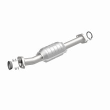 Load image into Gallery viewer, MagnaFlow Direct Fit Catalytic Converter 2002 Suzuki Aerio 2.0L
