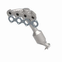 Load image into Gallery viewer, MagnaFlow Direct Fit Catalytic Converter 03-04 Mercedes-Benz C230 1.8L (CA Emissions)