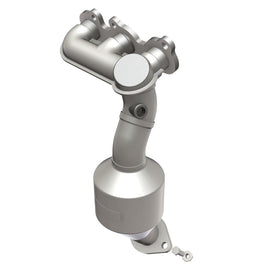 MagnaFlow Direct Fit Catalytic Converter 04-06 Toyota Sienna 3.3L