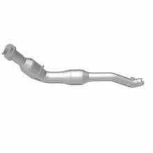 Load image into Gallery viewer, MagnaFlow Direct Fit Catalytic Converter 2014-2016 Land Rover LR4 V6 3 OEM Underbody