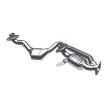 Load image into Gallery viewer, MagnaFlow Direct Fit Catalytic Converter 95-97 Continental 4.6 front