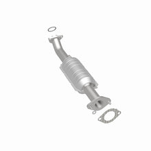 Load image into Gallery viewer, MagnaFlow Direct Fit Catalytic Converter 98-00 Niss Pathfinder 3.3L