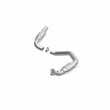 Load image into Gallery viewer, MagnaFlow Direct Fit Catalytic Converter 03-09 GM 2500/3500 Driver Side