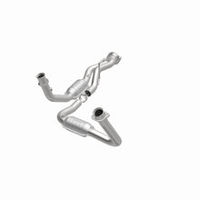 Load image into Gallery viewer, MagnaFlow Direct Fit Catalytic Converter 05-06 Jeep Grand Cherokee 3.7L Y-Pipe Assembly