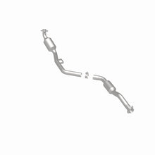 Load image into Gallery viewer, MagnaFlow Direct Fit Catalytic Converter OEM 2007 Mercedes-Benz E350 Underbody - 67.5in Length