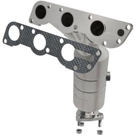 MagnaFlow Direct Fit Catalytic Converter 04-05 Suz Verona2.5 Manifold Front