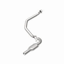 Load image into Gallery viewer, MagnaFlow Direct Fit Catalytic Converter 03-07 GM 2500/3500 D/S OEM