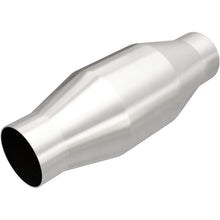 Load image into Gallery viewer, MagnaFlow Universal Catalytic Converter 2.50inch Long Body Spun