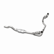Load image into Gallery viewer, MagnaFlow Direct Fit Catalytic Converter 00-02 Dakota 3.9L