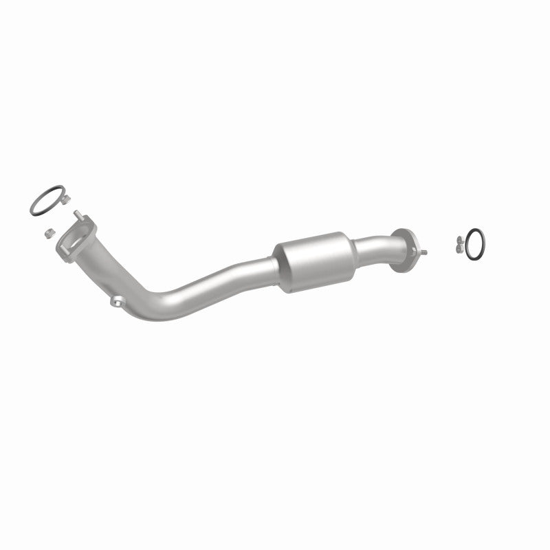 MagnaFlow Direct Fit Catalytic Converter 13-15 RAV4 2.5 Underbody