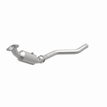Load image into Gallery viewer, MagnaFlow Direct Fit Catalytic Converter 05-06 300/Magnum 5. OEM