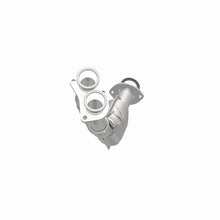 Load image into Gallery viewer, MagnaFlow Direct Fit Catalytic Converter 01-04 Toyota Tacoma Front 2.7L