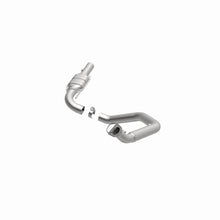 Load image into Gallery viewer, MagnaFlow Direct Fit Catalytic Converter 03-07 GM 2500/3500 D/S OEM