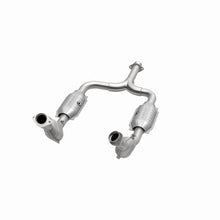 Load image into Gallery viewer, MagnaFlow Direct Fit Catalytic Converter 01-04 Ford Mustang 3.8L CA