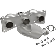 Load image into Gallery viewer, MagnaFlow Direct Fit Catalytic Converter BMW 3 06-09 Rear OEM