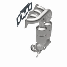 Load image into Gallery viewer, MagnaFlow Direct Fit Catalytic Converter 01-03 Toyota Rav4 2.0L L4