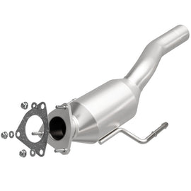 MagnaFlow Direct Fit Catalytic Converter 04-06 Porsche Cayenne 3.2L