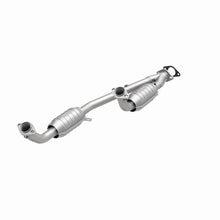 Load image into Gallery viewer, MagnaFlow Direct Fit Catalytic Converter Windstar 95-96